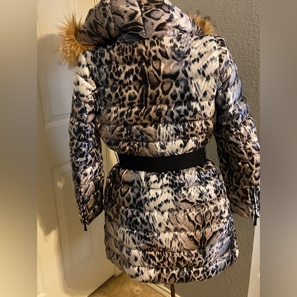Dawn Levy Down Coat w/ Coyote Trim - Picture 5 of 15